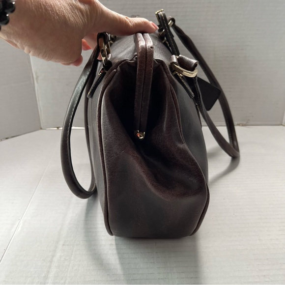 LIZ CLAIBORNE SHOULDER WITH A VINTAGE APPEAL - Picture 5 of 16